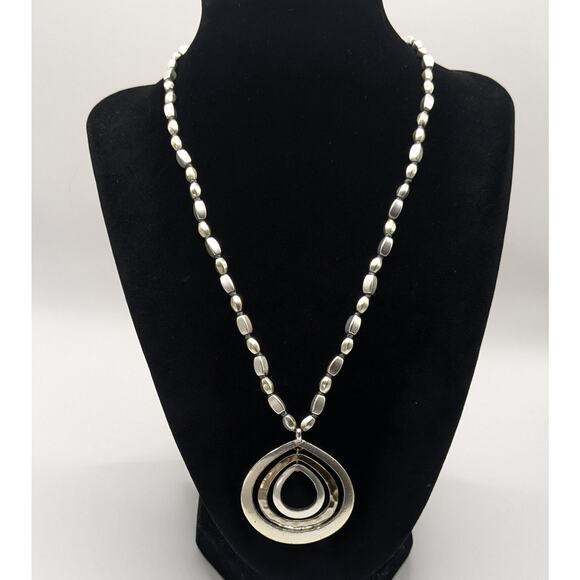 Kenneth Cole New York Signed Silver Tone Beaded Pendant Necklace -Seen on Dexter - Picture 2 of 7